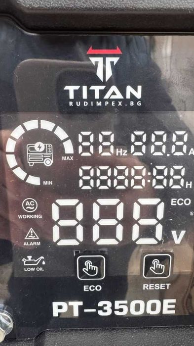 Инверторен бензинов генератор TITAN PT-3500E, 3.5 kW