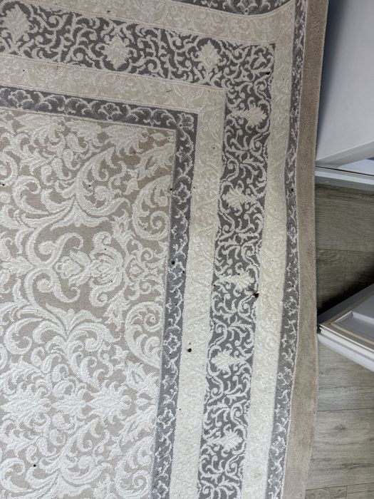 Продам ковер для залла