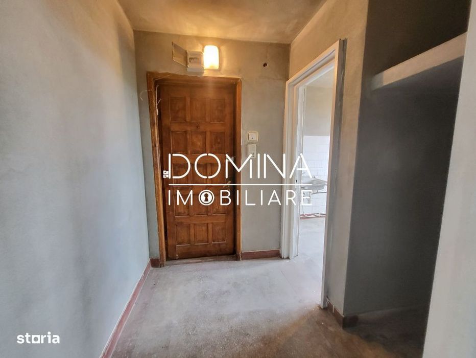 Vanzare apartament cu 3 camere, strada Garofitei, zona 1 Mai