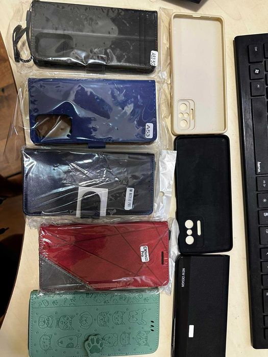 Комплект кейсове за телефон - всичко общо 25 лв