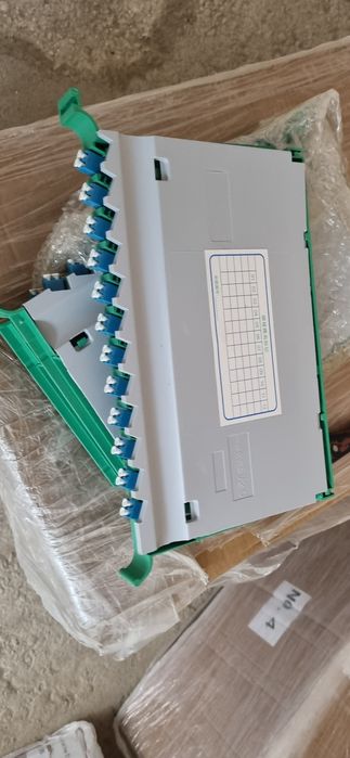 Патч панел 24 порт LC adaptor вв LC пиктейл