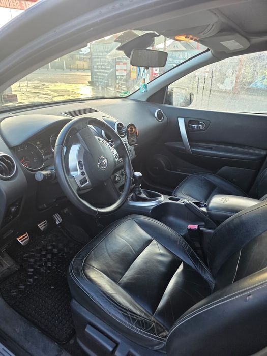 Nissan Qashqai+2