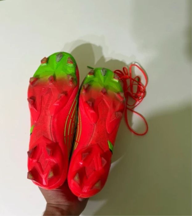 Мъжки професионални футболни бутонки-adidas predator-42номер