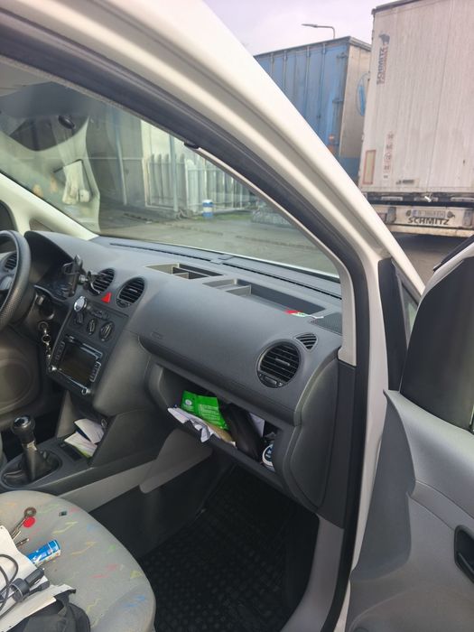 Фолсваген  Кадди