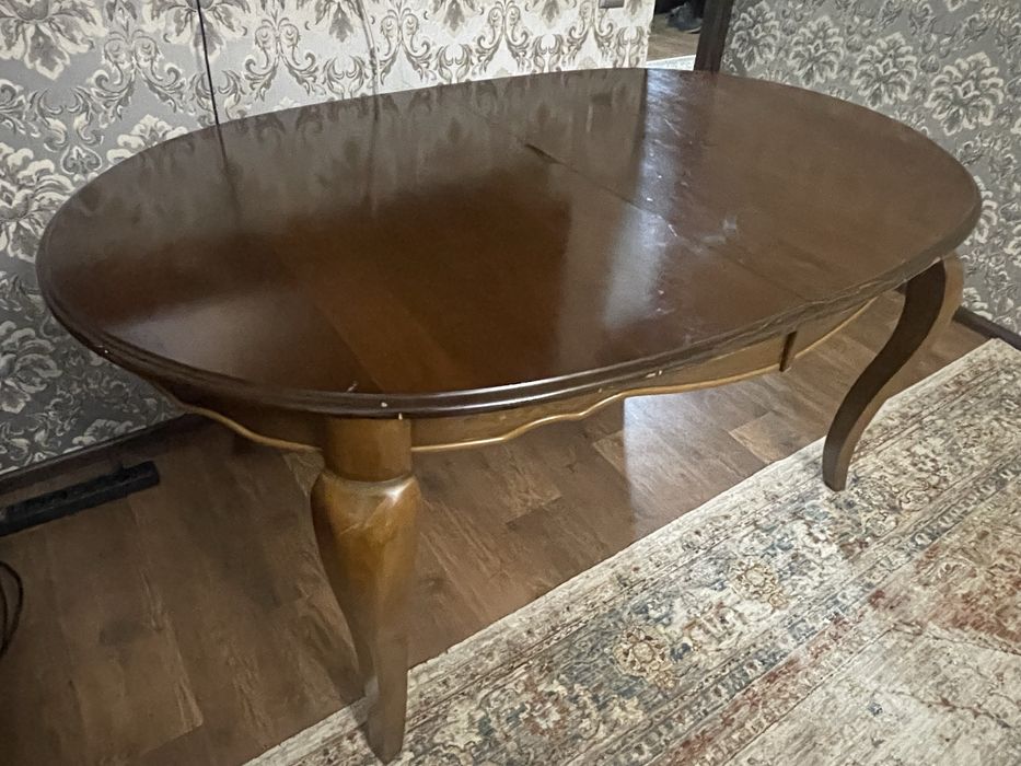 Продам раздвижной деревянный стол