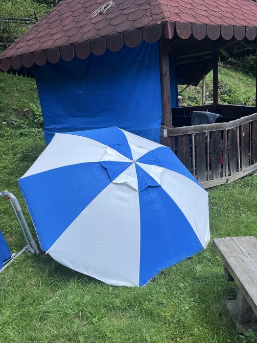 Sezlong si umbrela pt plaja