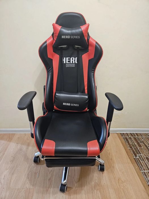 СРОЧНО ПРОДАМ . Игровое кресло