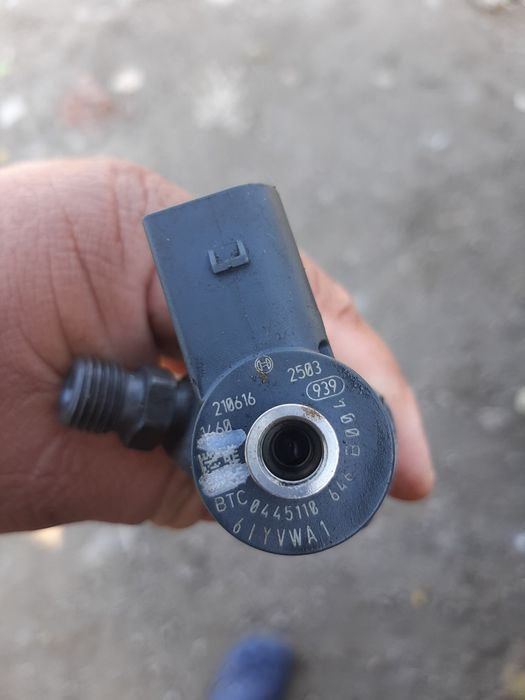 Продавам дюзи от Шаран 7N  2.0 140к.с.2012