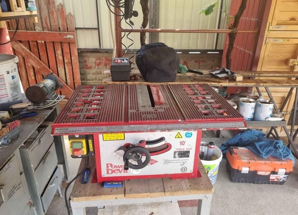 Circular lemn cu masa