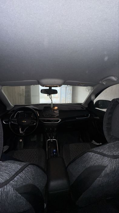 Arzon va tez moshina sotiladi treker