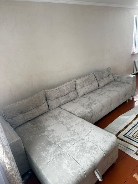 Продам диван в новом состоянии