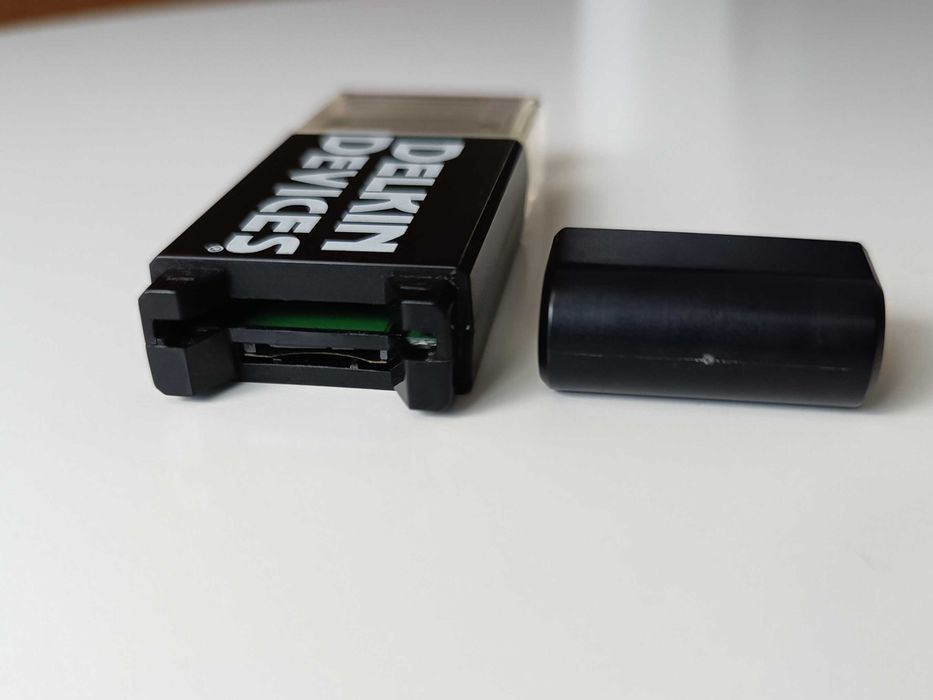 Четец за карти Delkin Devices USB 3.0 Dual Slot SD and Micro SD Travel Reader