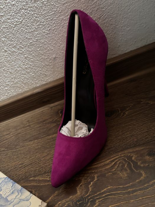 Pantofi cu toc stileto