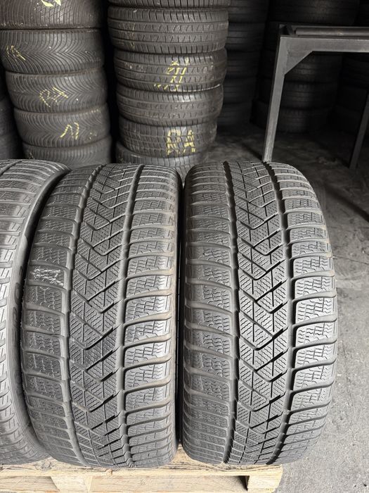4 anvelope iarna 235/40/19 , Pirelli , TO ( echipate Tesla ) , 6.5 mm !