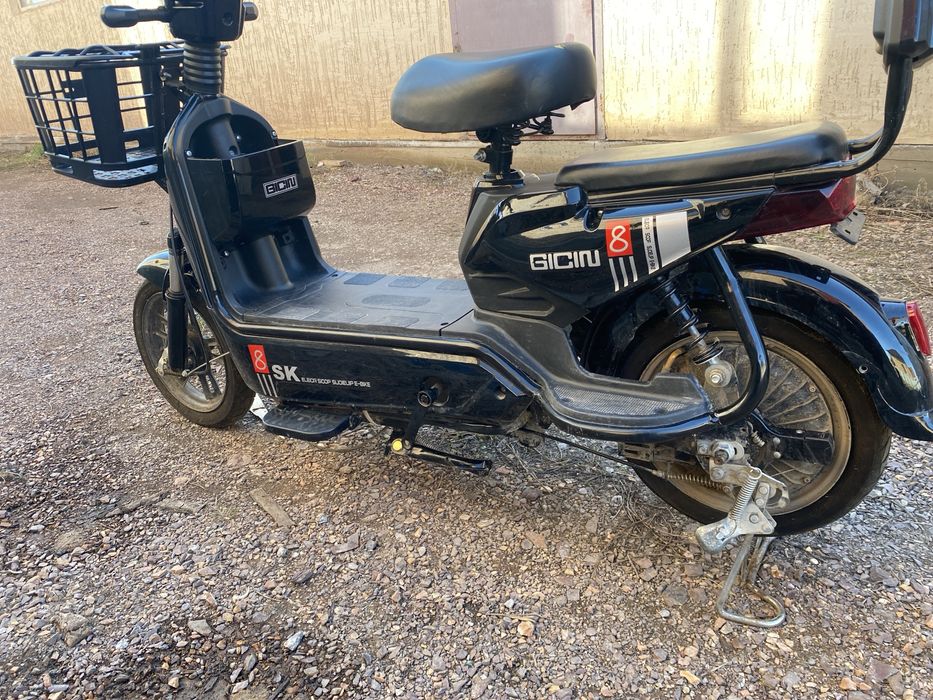 Электро скутер SK8 электровелосипед