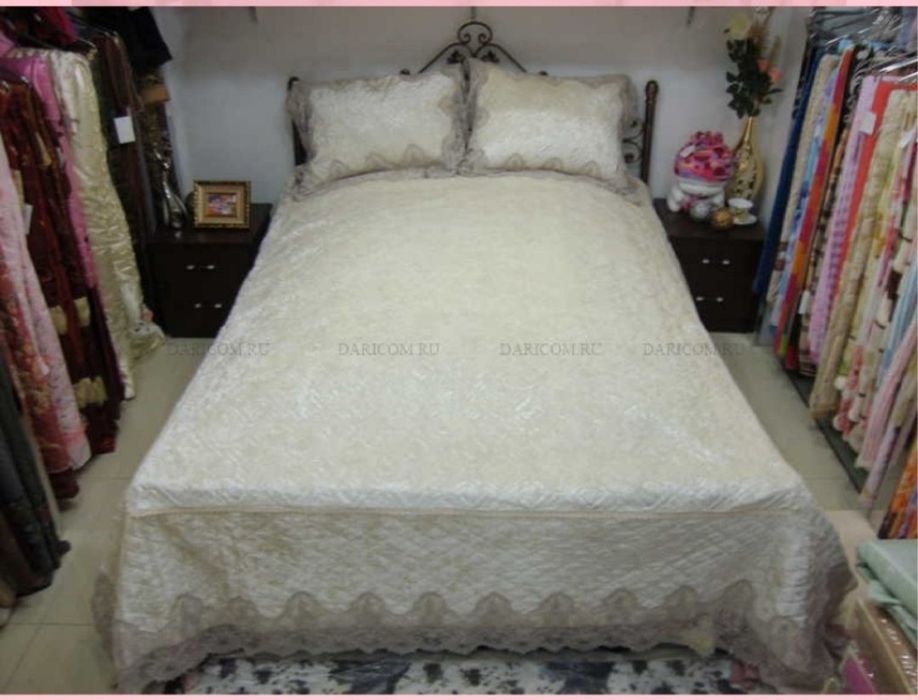 Покрывало с наволочками Bluemarine