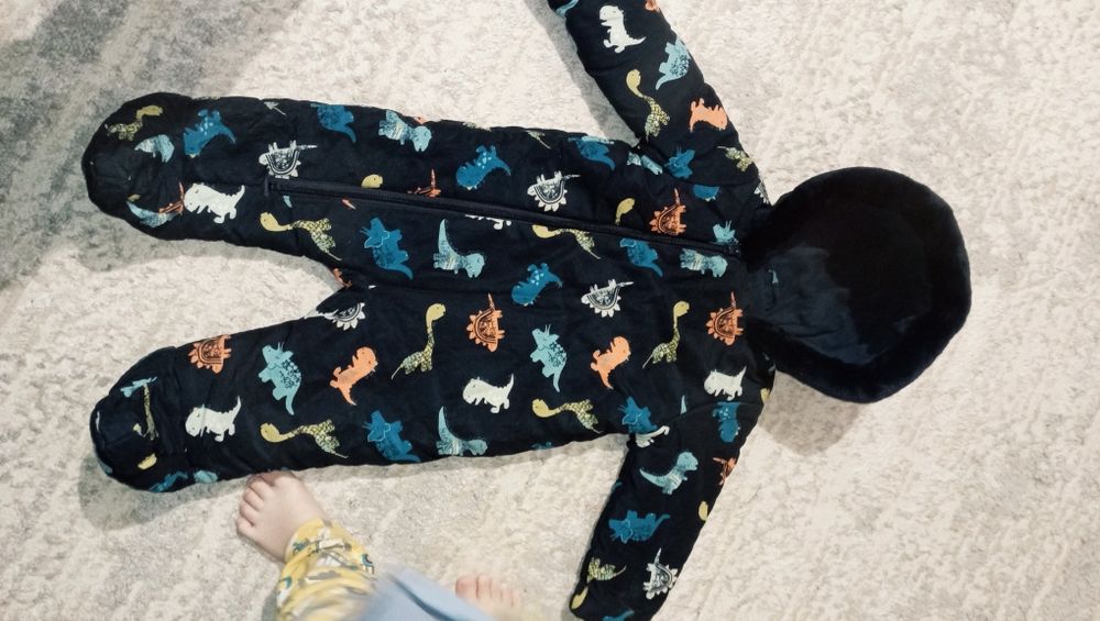 Продам комбинезон осень -весна