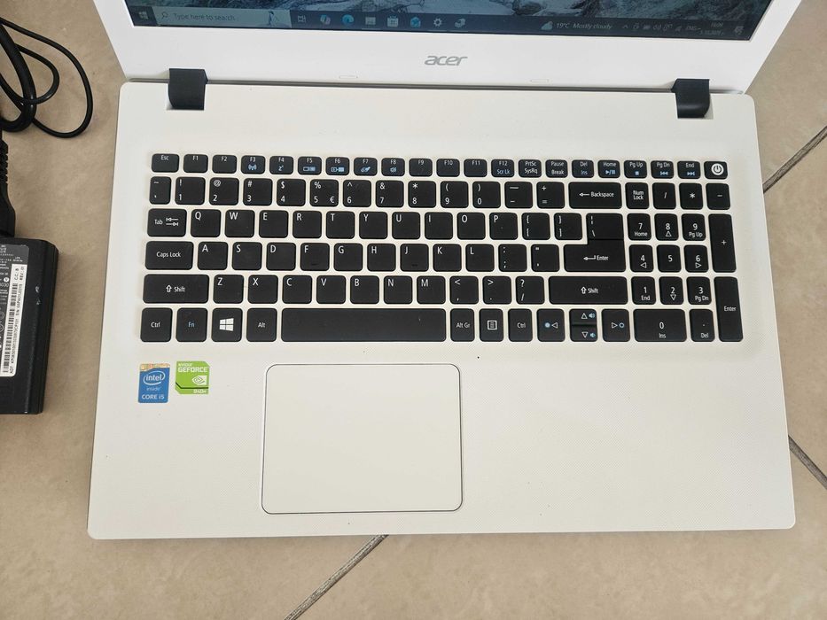 Acer Aspire N15Q1 1TB HDD 8GB RAM i5 2.20GHz
