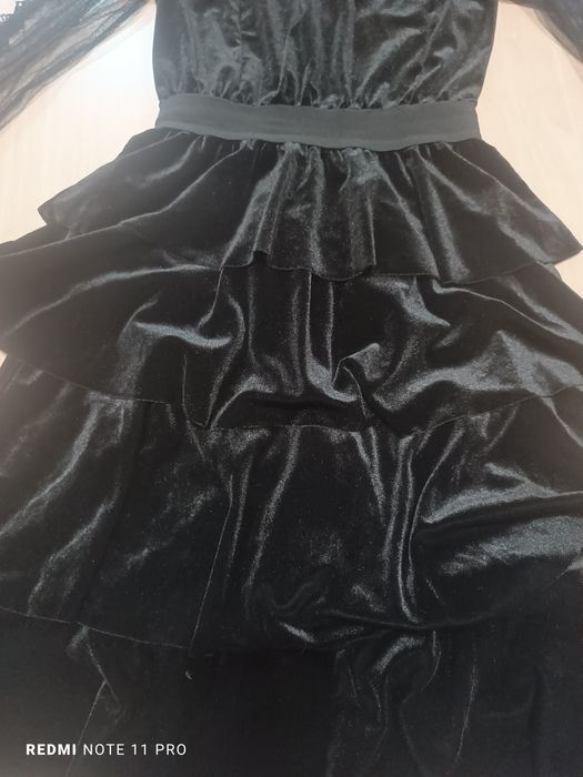 Продается платье бархатное