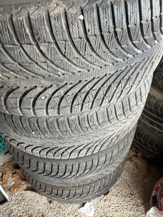 Джанти с  зимни гуми  Мишелин bmw X5