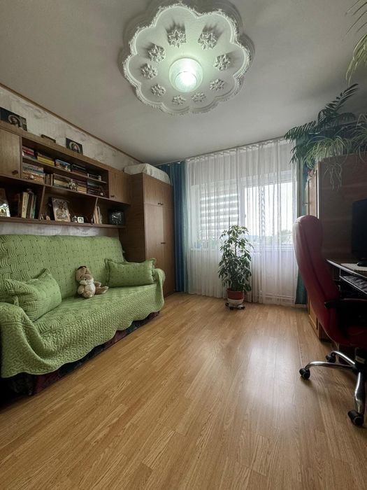 Apartament 3 camere Onesti
