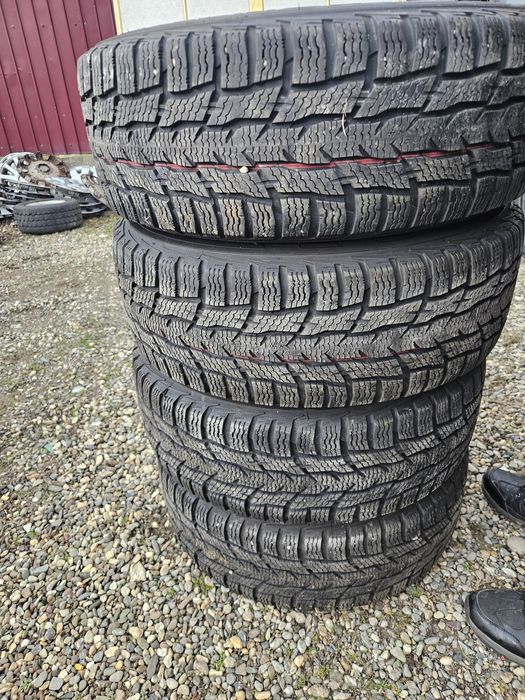 Cauciucuri genți ford transit iarna 215 65 15C anvelope