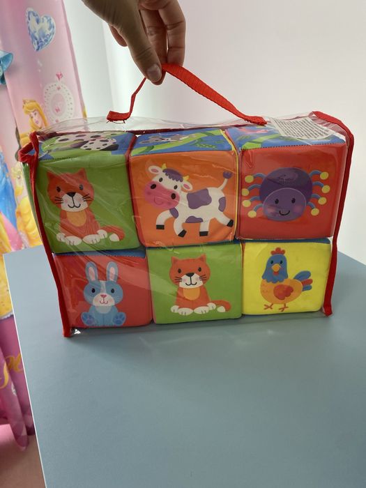 Cuburi moi pentru bebelusi