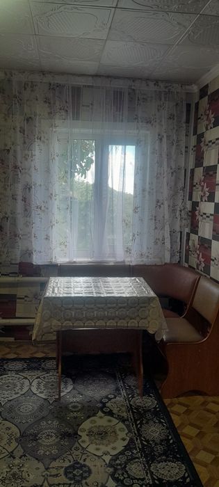 Продам  1/2 дома.
