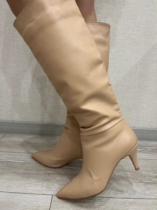 Ботуши в бежав цвят