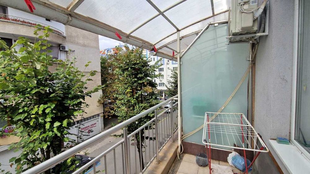 Дава се под наем Едностаен апартамент в Бургас, Лазур - 45 кв.м за 101741.94 € - Снимка #12