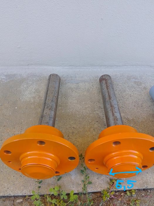 Butucii remorci carute