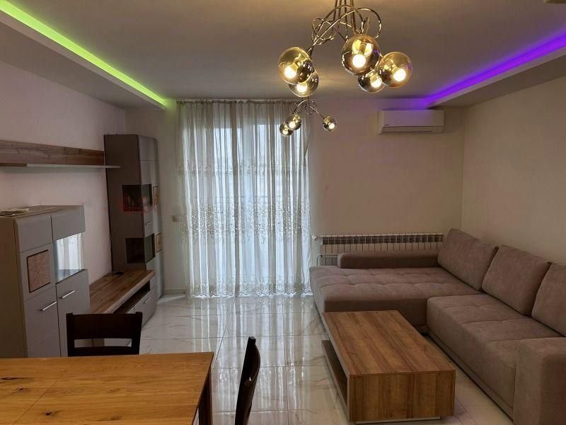 Дава се под наем Двустаен апартамент в София, Дървеница - 65 кв.м за 715 € - Снимка #2