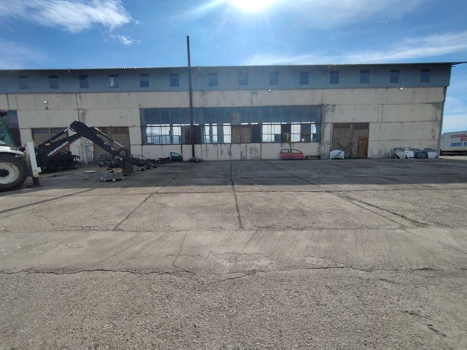 Дава се под наем Промишлена сграда в Перник, Калкас - 5750 кв.м за 5100 € - Снимка #18