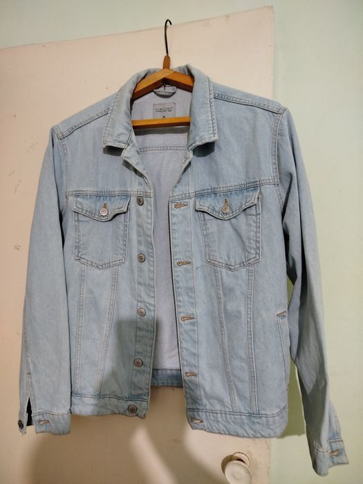 Продам джинсовые куртки.