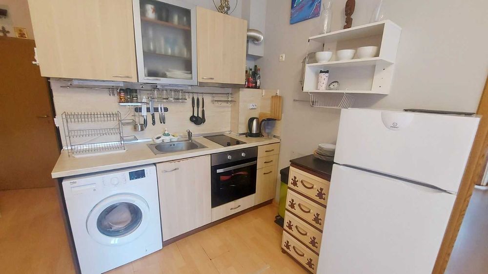 Продава се Тристаен апартамент в к.к. Слънчев бряг - 70 кв.м за 445 €/кв.м - Снимка #2