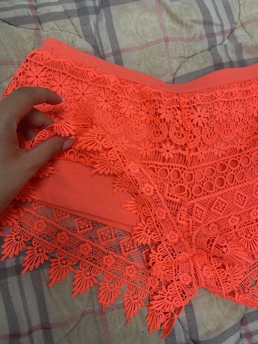 Дамски къси панталони H&M