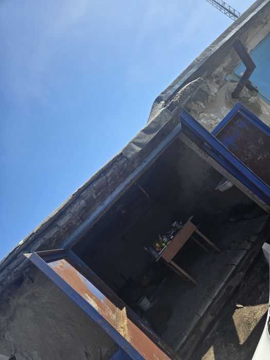 Продаётся гараж в сортировке в гаражом массиве