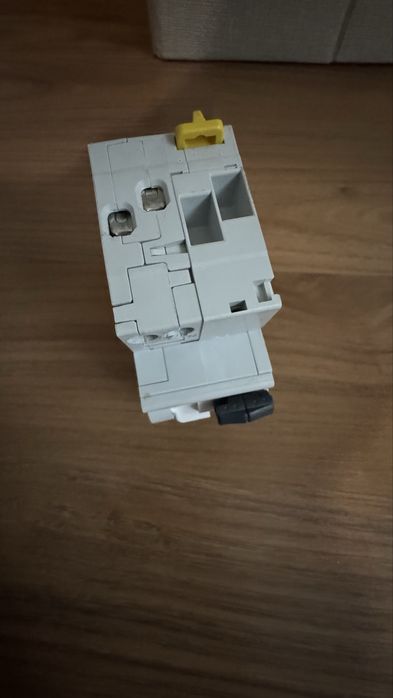 Siguranta Schneider Easy9 16A