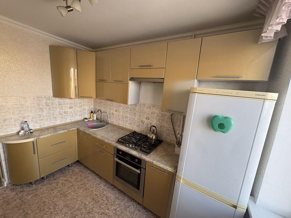 Продам кухонный гарнитур