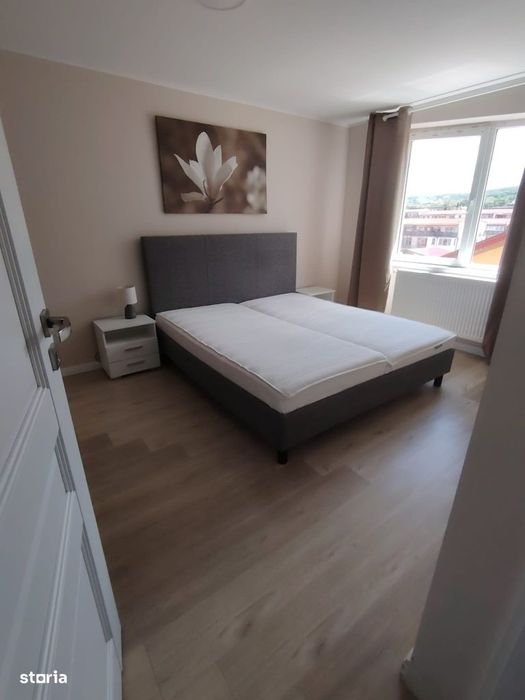 Inchiriere Apartament 3 camere semidecomandat, 80 mp, Eroilor