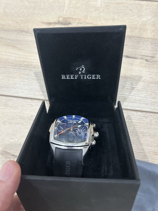 Часы Reef Tiger AURORA