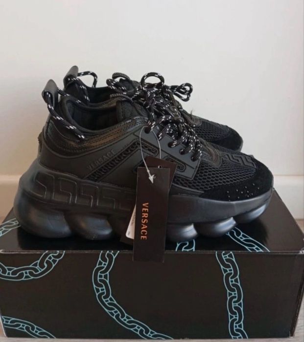 Versace chain reaction