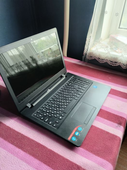 Продам ноутбук ленова 110-15IBR