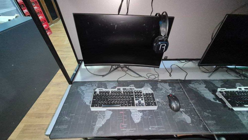 Game club 20 та компютер сотилади