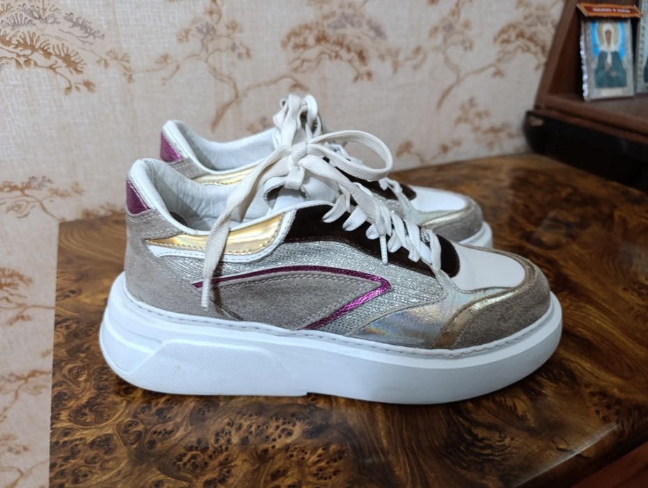 Кроссовки 35 пазмер