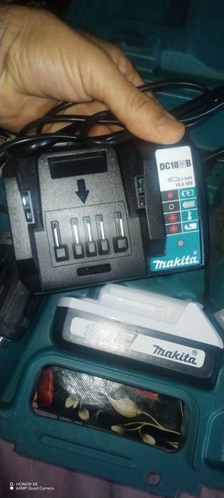 Сотилади Макита шуруповёрт