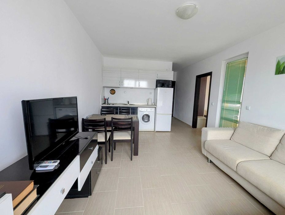 Продава се Двустаен апартамент в Свети Влас - 63 кв.м за 1223 €/кв.м - Снимка #9