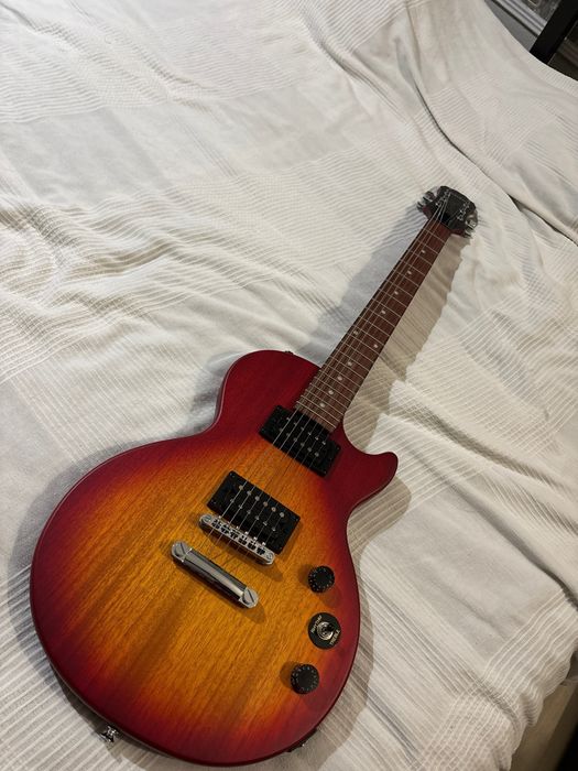Электрогитара Epiphone