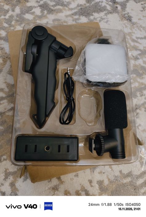 набор 5-в-1 с штативом, светодиодная лампа, микрофон и крепление