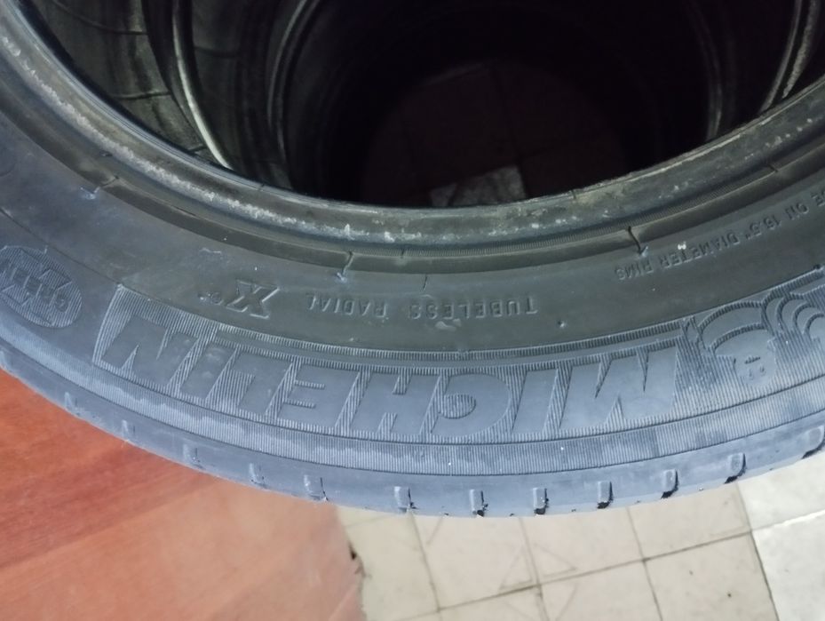 Продам шины летние Michelin Energy xm2
